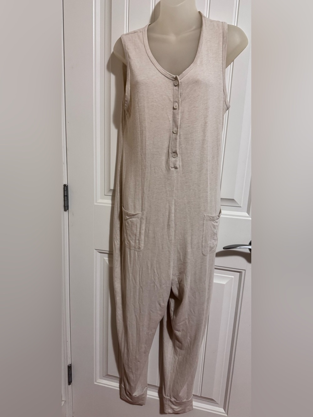 Smash + Tess light beige button-up sleeveless full-length romper size medium